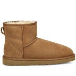Brand new Ugg men's classic short boots